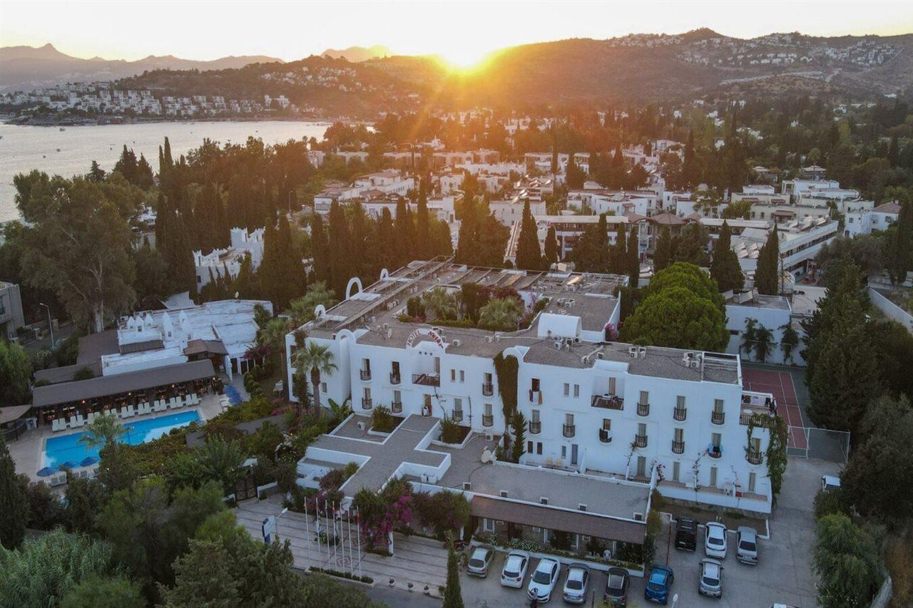 Natur Garden Hotel Битез Екстериор снимка