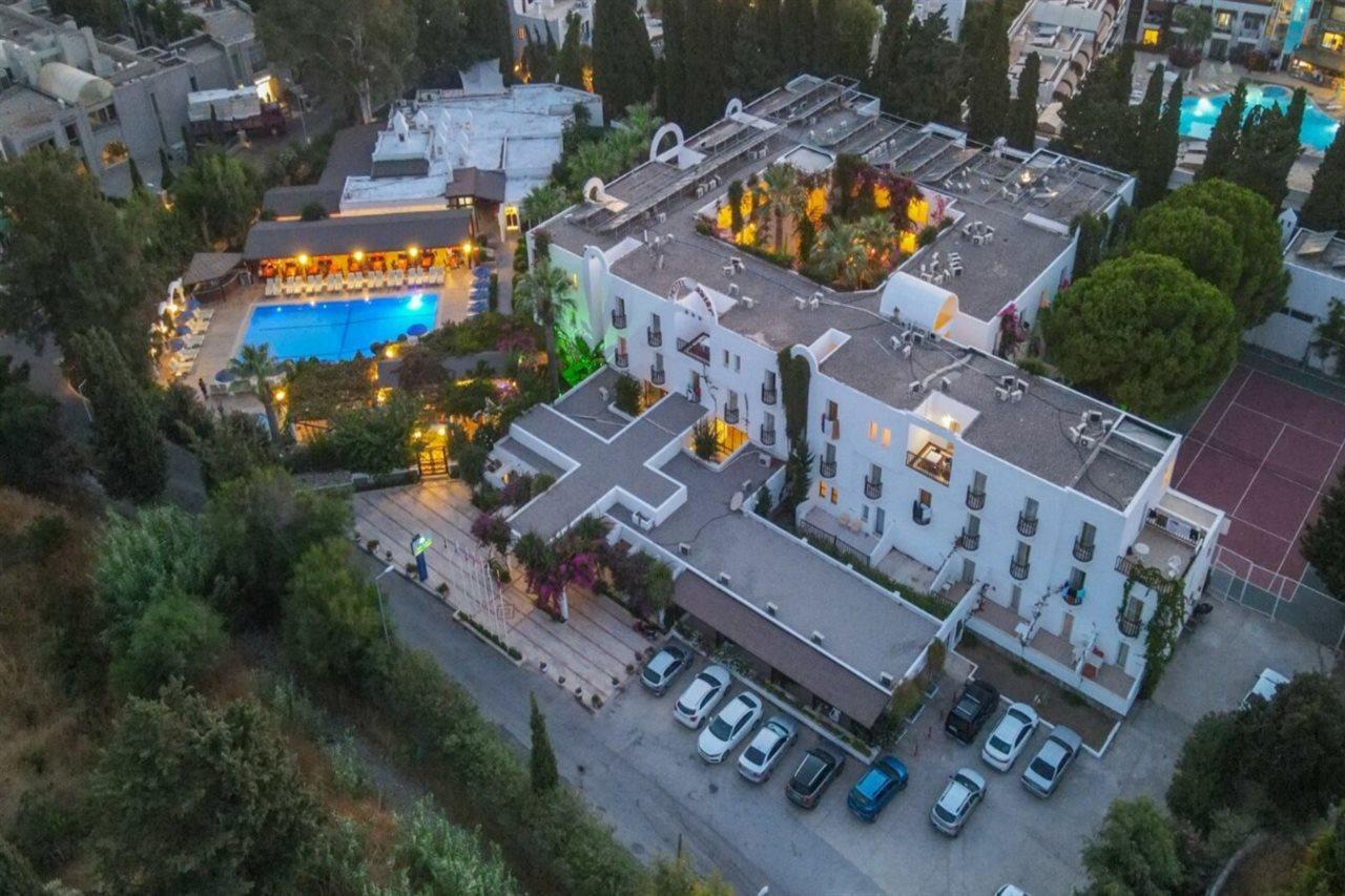 Natur Garden Hotel Битез Екстериор снимка