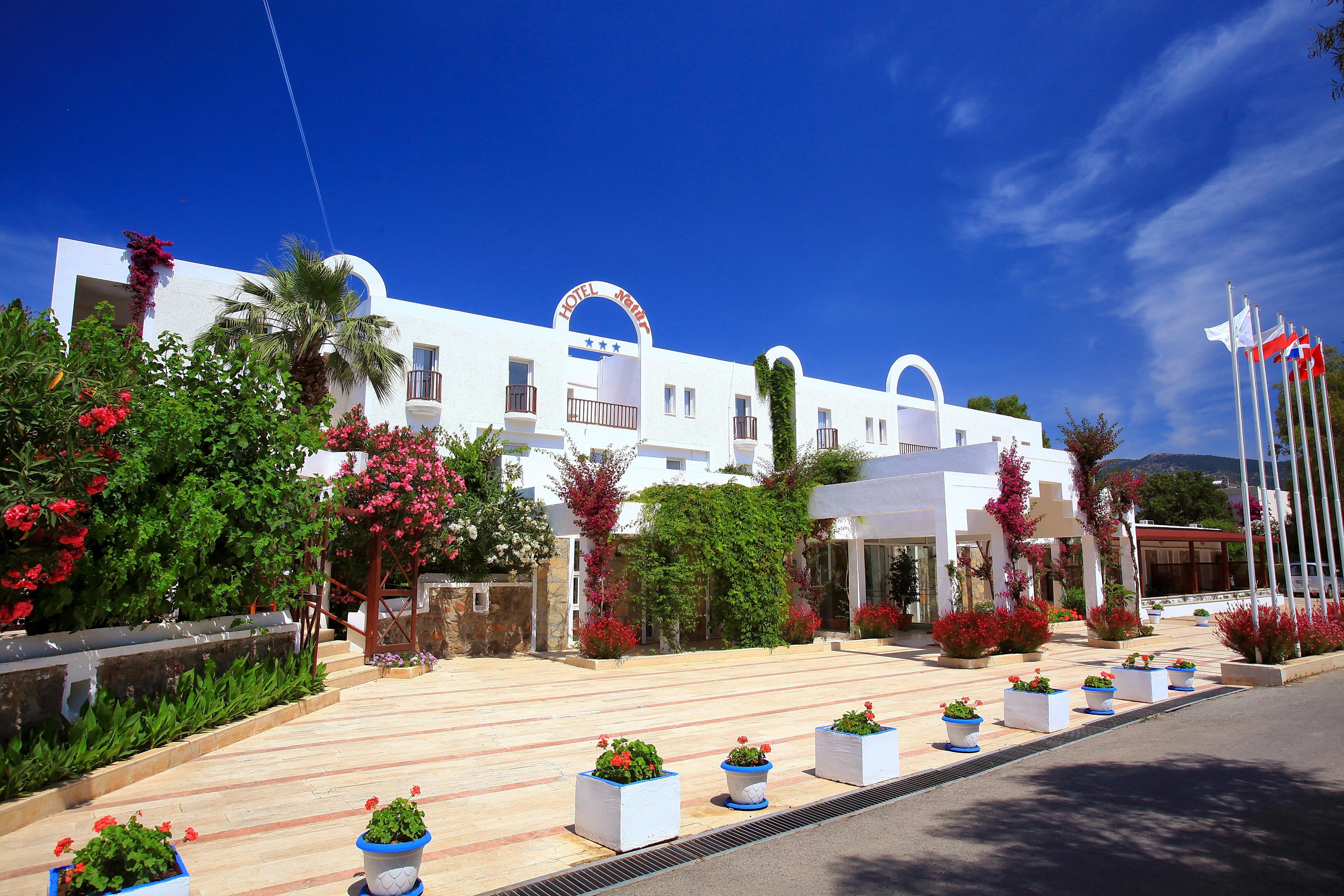 Natur Garden Hotel Битез Екстериор снимка